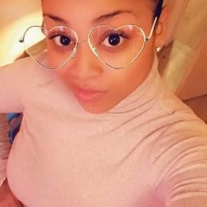 Meet your Posher, Vanessa